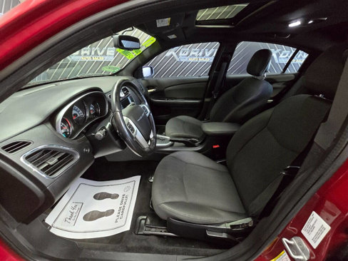Used 2011 Chrysler 200 Touring image 18