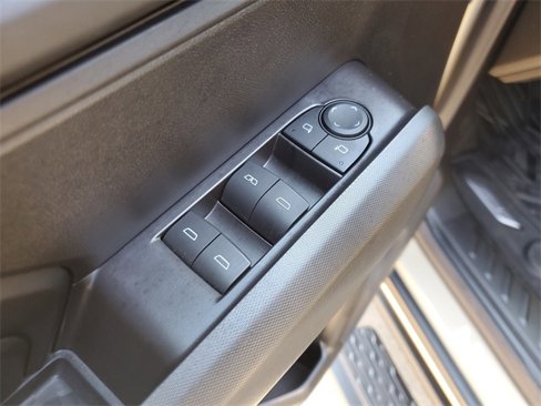 Used 2024 Chevrolet Colorado Trail Boss w/ Technology Package image 17