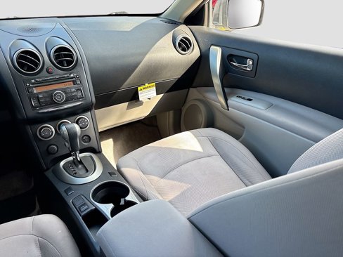 Used 2013 Nissan Rogue S image 20
