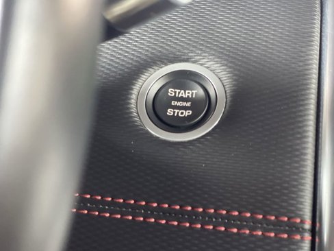 Used 2020 Land Rover Discovery Sport SE R-Dynamic image 17
