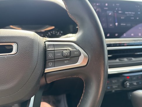 Used 2022 Jeep Compass Limited image 18