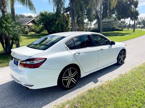 Used 2017 Honda Accord Sport image 19