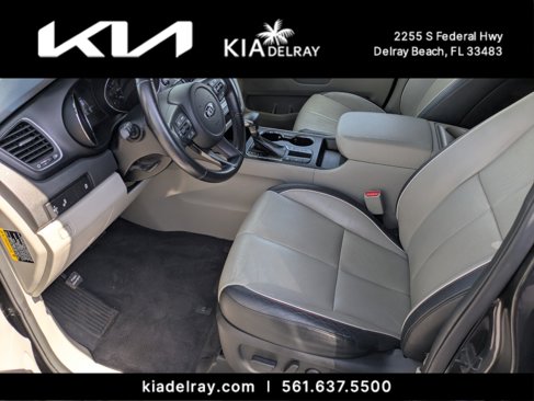 Used 2019 Kia Sedona EX image 9