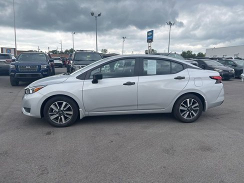 Used 2024 Nissan Versa S w/ S Plus Package image 5