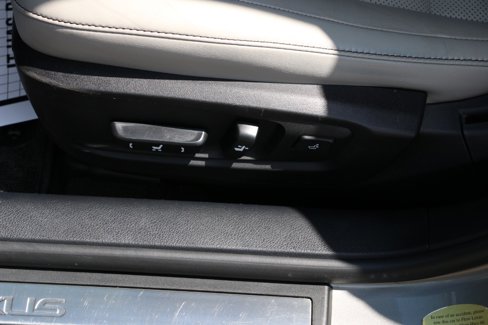 Used 2016 Lexus ES 300h image 29