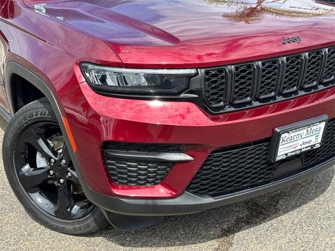 Certified 2023 Jeep Grand Cherokee Altitude image 6