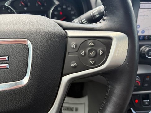 Used 2018 GMC Terrain SLT w/ Preferred Package image 19