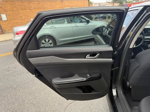 Used 2021 Kia K5 LX image 21