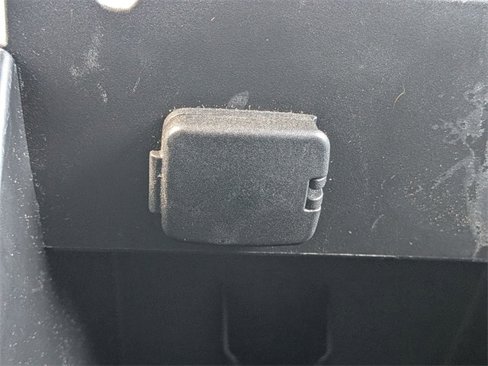 Used 2017 Ford Explorer XLT w/ Equipment Group 202A image 22