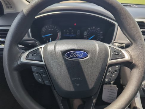 Used 2014 Ford Fusion SE image 11