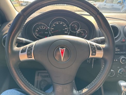 Used 2010 Pontiac G6 Sedan image 15