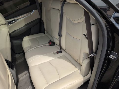 Used 2017 Cadillac XT5 Luxury w/ Driver Awareness Package image 18