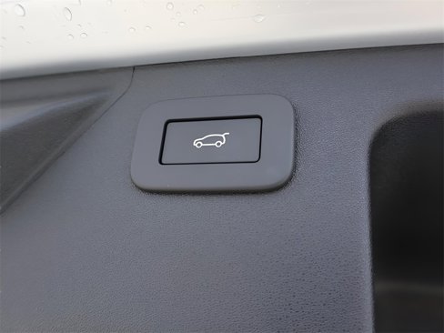 New 2025 Land Rover Discovery Sport Dynamic SE image 19