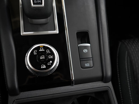 Used 2024 Mitsubishi Outlander ES image 24