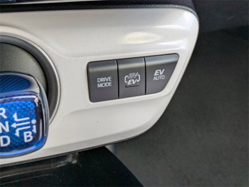 Used 2019 Toyota Prius Prime Premium image 21