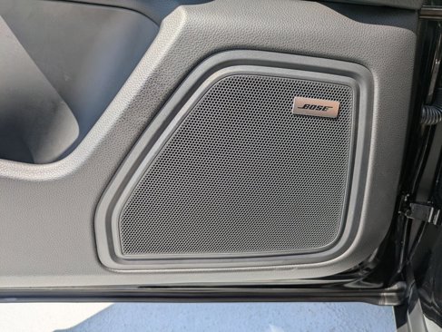 Certified 2024 Porsche Macan image 14