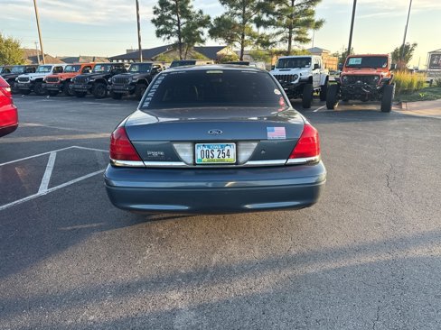 Used 2008 Ford Crown Victoria LX image 5
