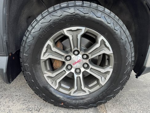 Used 2019 GMC Sierra 1500 SLE image 39