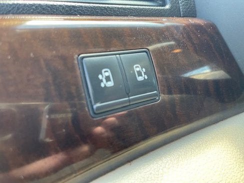 Used 2012 Nissan Quest SL image 20