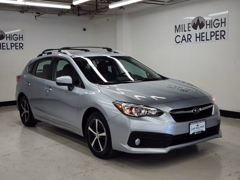 Used 2022 Subaru Impreza 2.0i Premium image 3