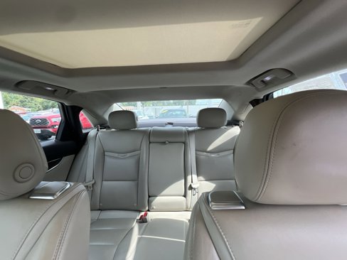 Used 2013 Cadillac XTS Premium image 5