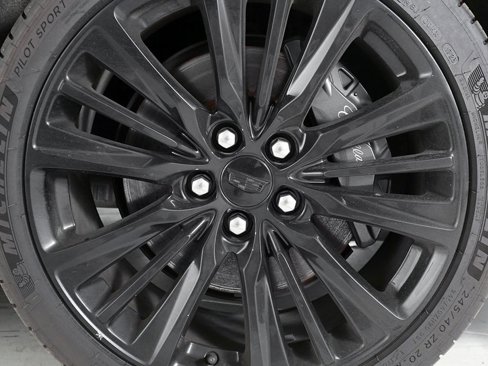 Used 2018 Cadillac XTS Platinum image 13