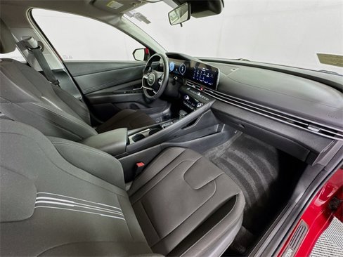 Used 2023 Hyundai Elantra SEL w/ Convenience Package image 26