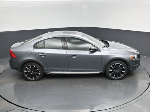 Used 2016 Volvo S60 T5 Cross Country Platinum image 49