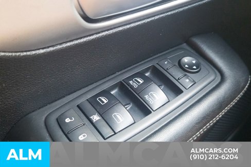 Used 2018 Chrysler Pacifica Touring-L w/ Premium Audio Group image 33