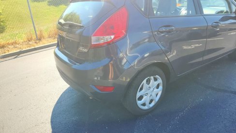 Used 2013 Ford Fiesta SE image 7
