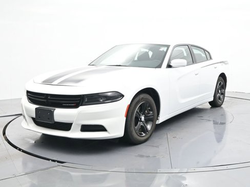 Used 2022 Dodge Charger SXT image 1