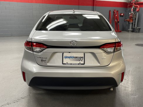 Certified 2024 Toyota Corolla LE image 9