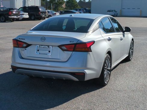 Used 2023 Nissan Altima 2.5 SV image 3