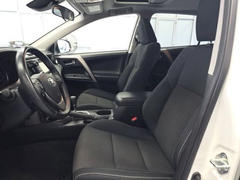 Used 2018 Toyota RAV4 XLE image 6