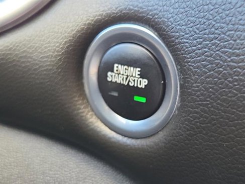 Used 2019 Chevrolet Malibu Hybrid w/ Leather Package image 22