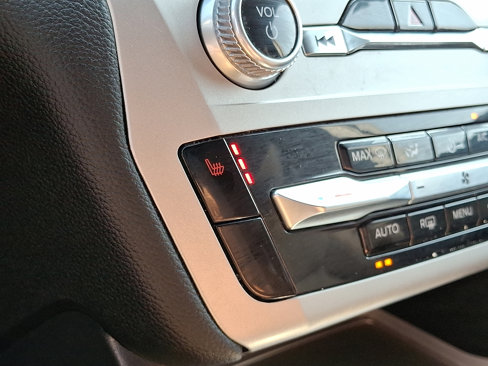 Certified 2022 Ford Explorer XLT image 25