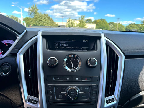 Used 2012 Cadillac SRX Luxury image 12