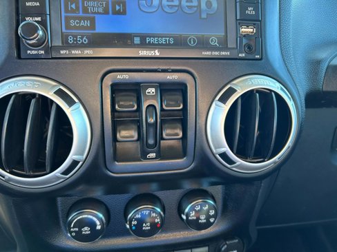 Used 2011 Jeep Wrangler Unlimited Sahara w/ Connectivity Group image 18
