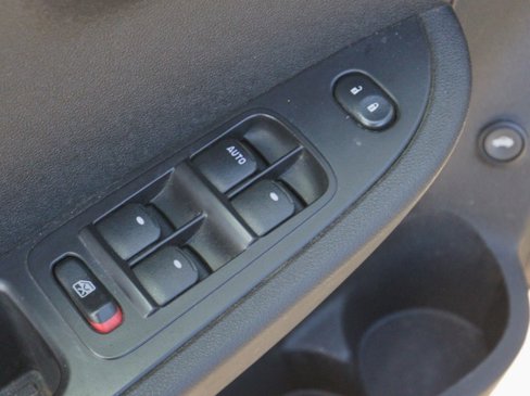 Used 2009 Chevrolet Malibu LT w/ Sun and Wheel Package image 12