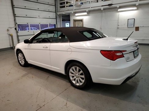 Used 2013 Chrysler 200 Touring image 6