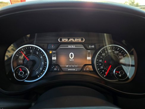 Used 2019 RAM 1500 Big Horn image 18