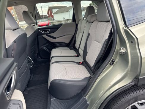 Used 2020 Subaru Forester Premium image 13