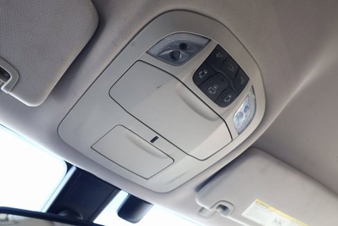 Used 2018 Chrysler Pacifica Touring-L image 20