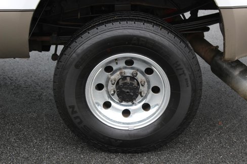 Used 2004 Ford F350 Lariat image 35