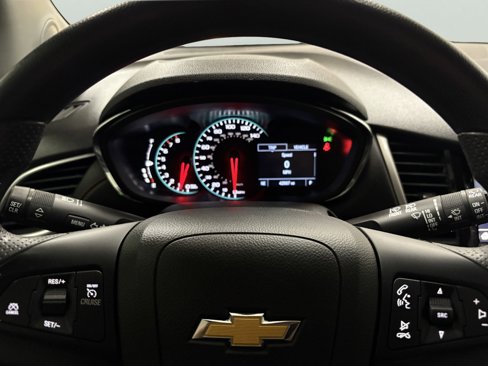 Used 2021 Chevrolet Trax LT image 26