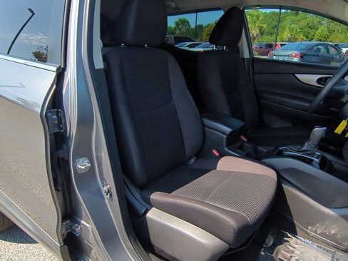 Certified 2020 Nissan Rogue Sport S image 34