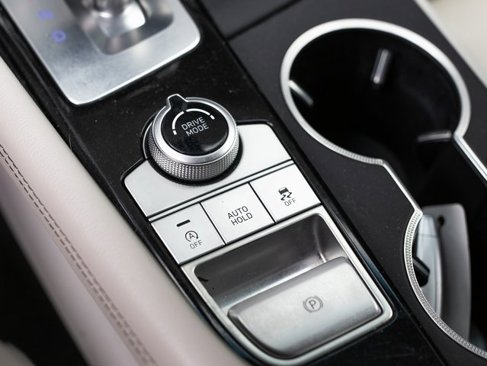 Used 2019 Genesis G70 2.0T Advanced image 20