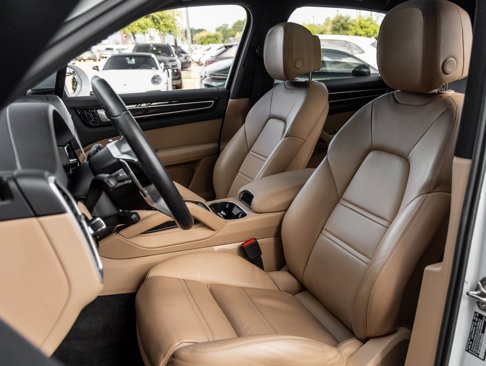 Certified 2019 Porsche Cayenne image 5