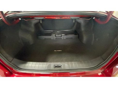 Used 2024 Nissan Altima 2.5 SV w/ SV Premium Package image 16