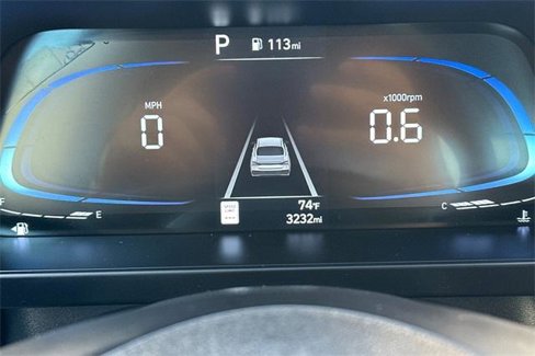Certified 2025 Hyundai Elantra Sport image 24
